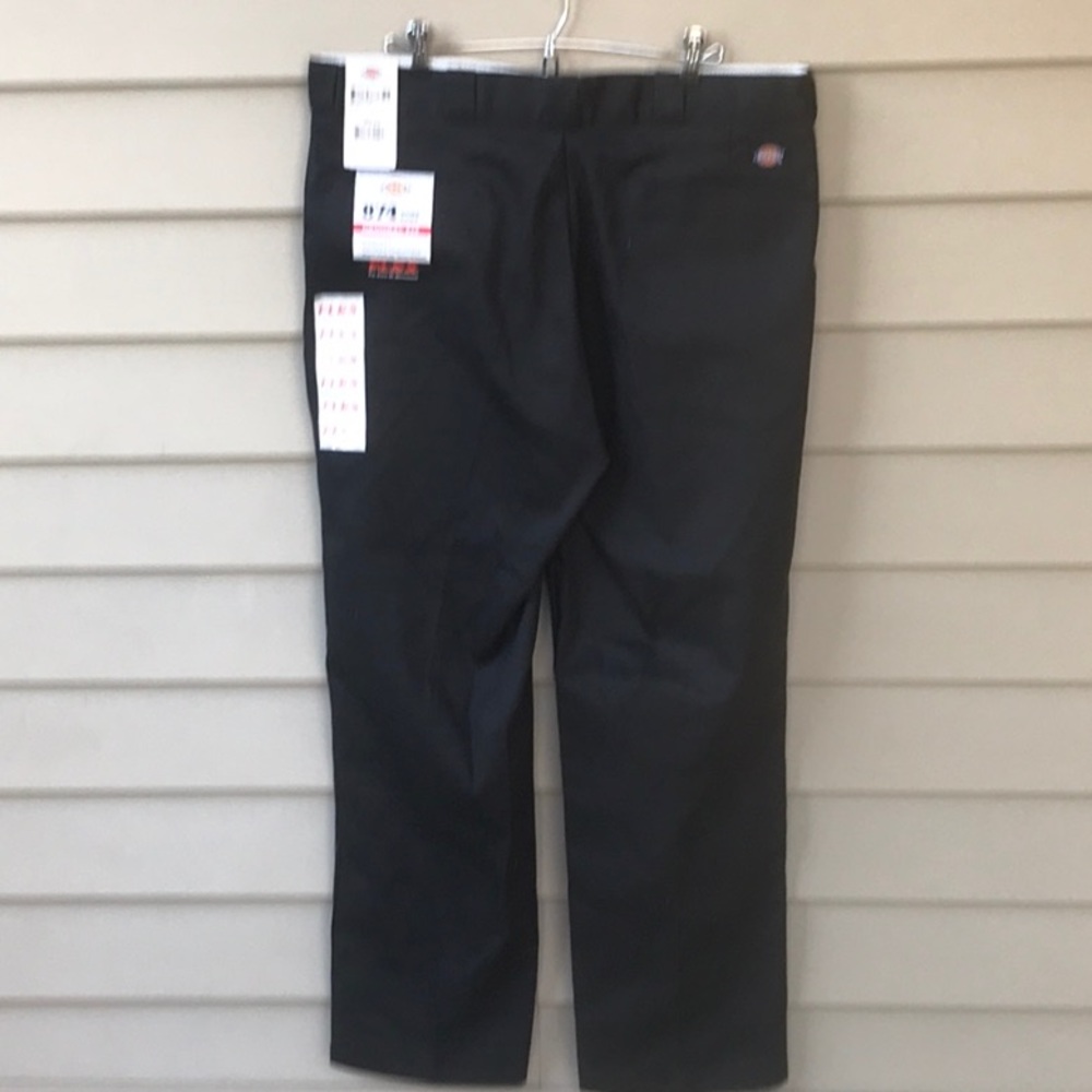 Nice NWT black men’s Dickie’s brand pants. 38x32 - Picture 3 of 6
